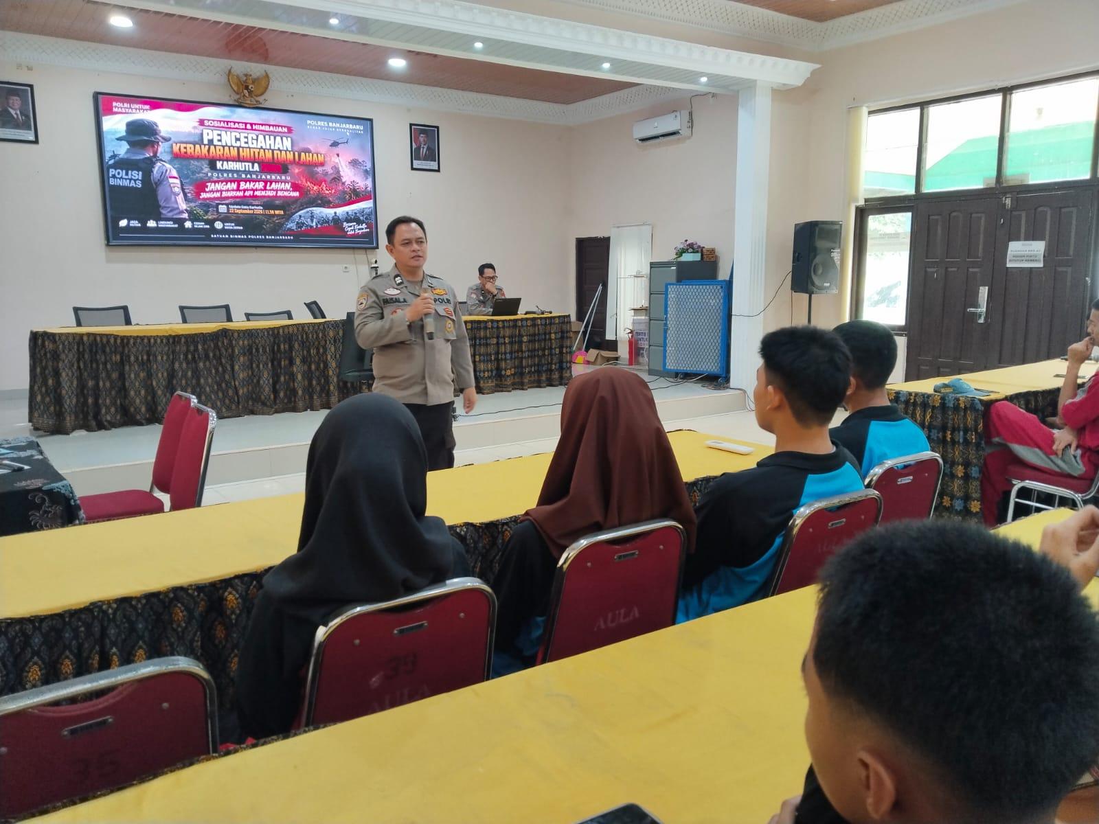 Cegah Karhutla Sejak Dini, SMKN 2 Banjarbaru Ikuti Sosialisasi & Himbauan Pencegahan Karhutla dari Polres Banjarbaru
